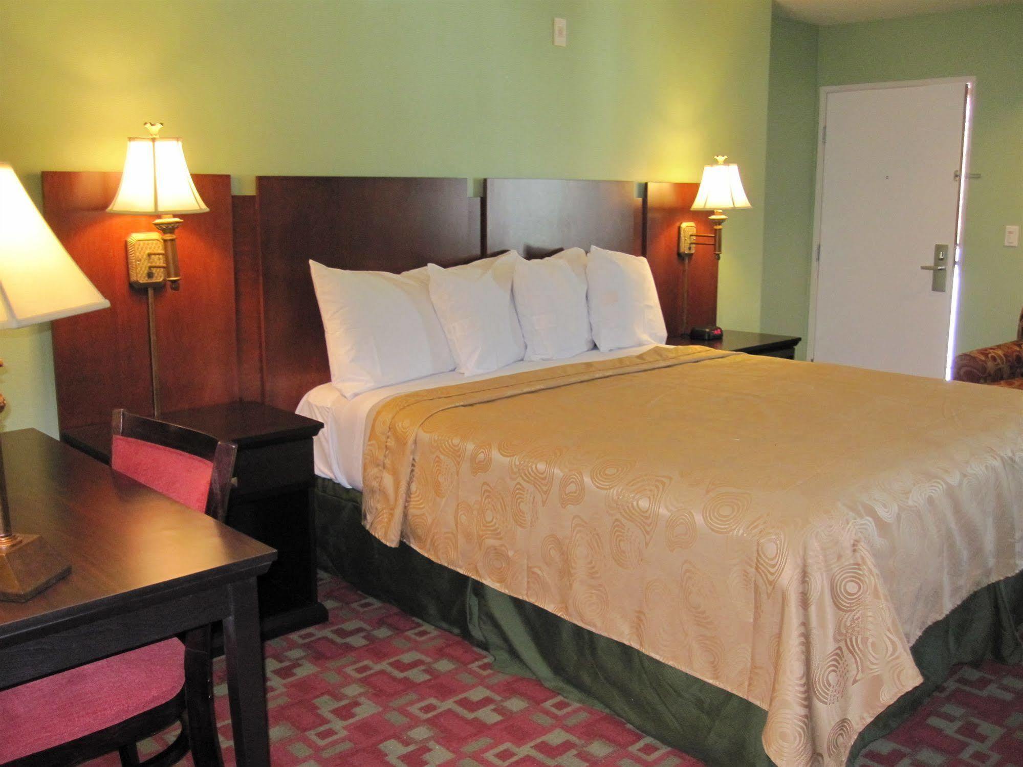 Rancho California Inn تيميكولا، ريفيرسيدي، كاليفورنيا المظهر الخارجي الصورة