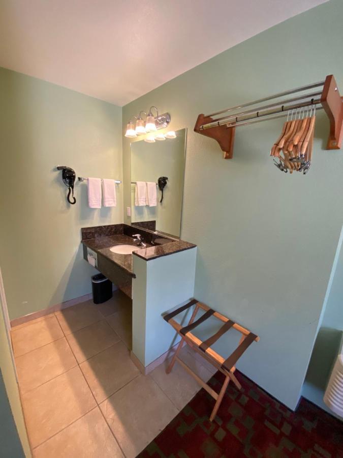 Rancho California Inn تيميكولا، ريفيرسيدي، كاليفورنيا المظهر الخارجي الصورة